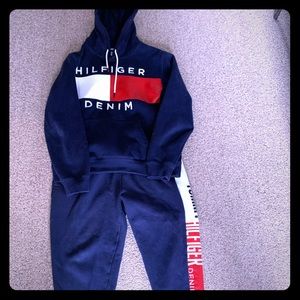 Tommy sweat suit